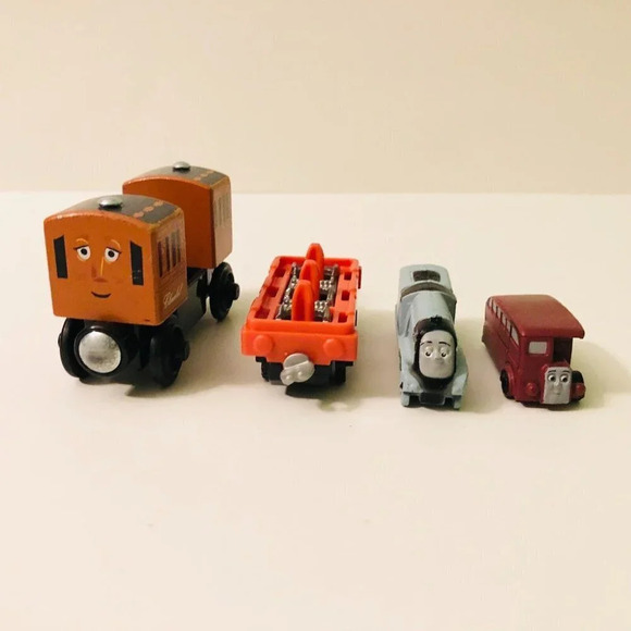 Assorted Lot of Thomas The Train Toys Clarabel Train Bertie the  Bus - Picture 8 of 16